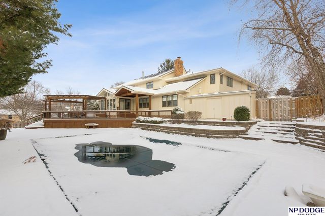 9826 Harney Pkwy N, Omaha, NE 68114