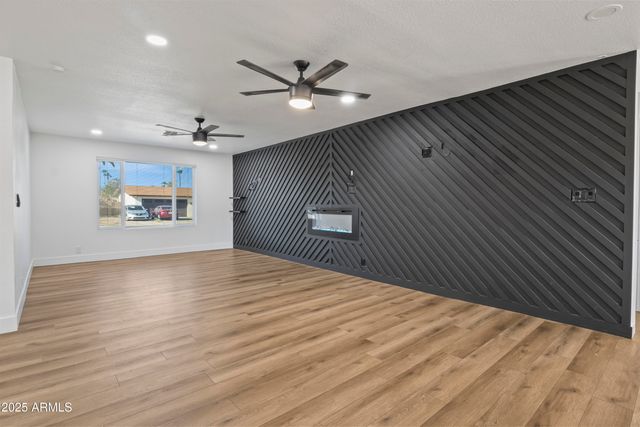 2166 E GREENWAY Drive, Tempe, AZ 85282