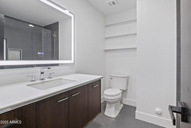 2166 E GREENWAY Drive, Tempe, AZ 85282