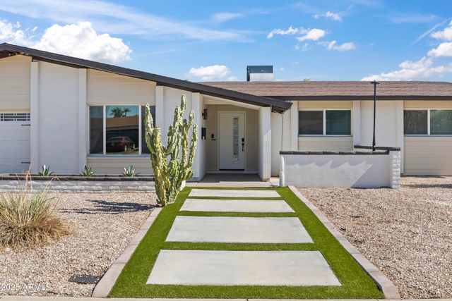 2166 E GREENWAY Drive, Tempe, AZ 85282