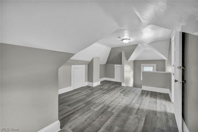 1659 Lee Road, Cleveland, OH 44118