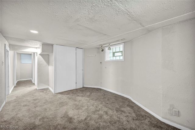 1659 Lee Road, Cleveland, OH 44118