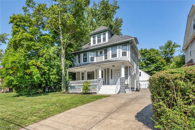 1659 Lee Road, Cleveland, OH 44118