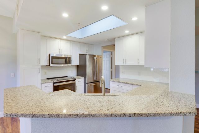 2730 Anzio Court 101, Palm Beach Gardens, FL 33410