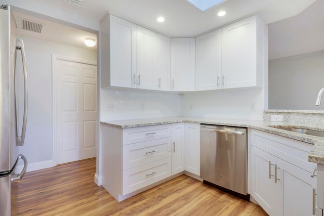 2730 Anzio Court 101, Palm Beach Gardens, FL 33410