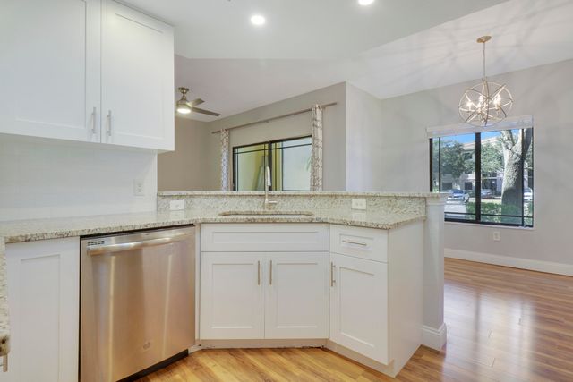 2730 Anzio Court 101, Palm Beach Gardens, FL 33410