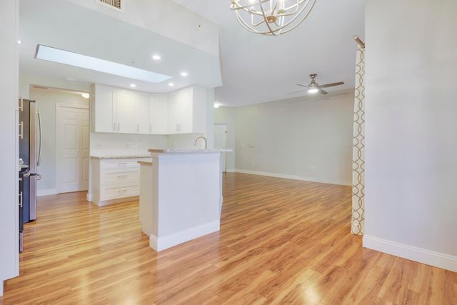 2730 Anzio Court 101, Palm Beach Gardens, FL 33410