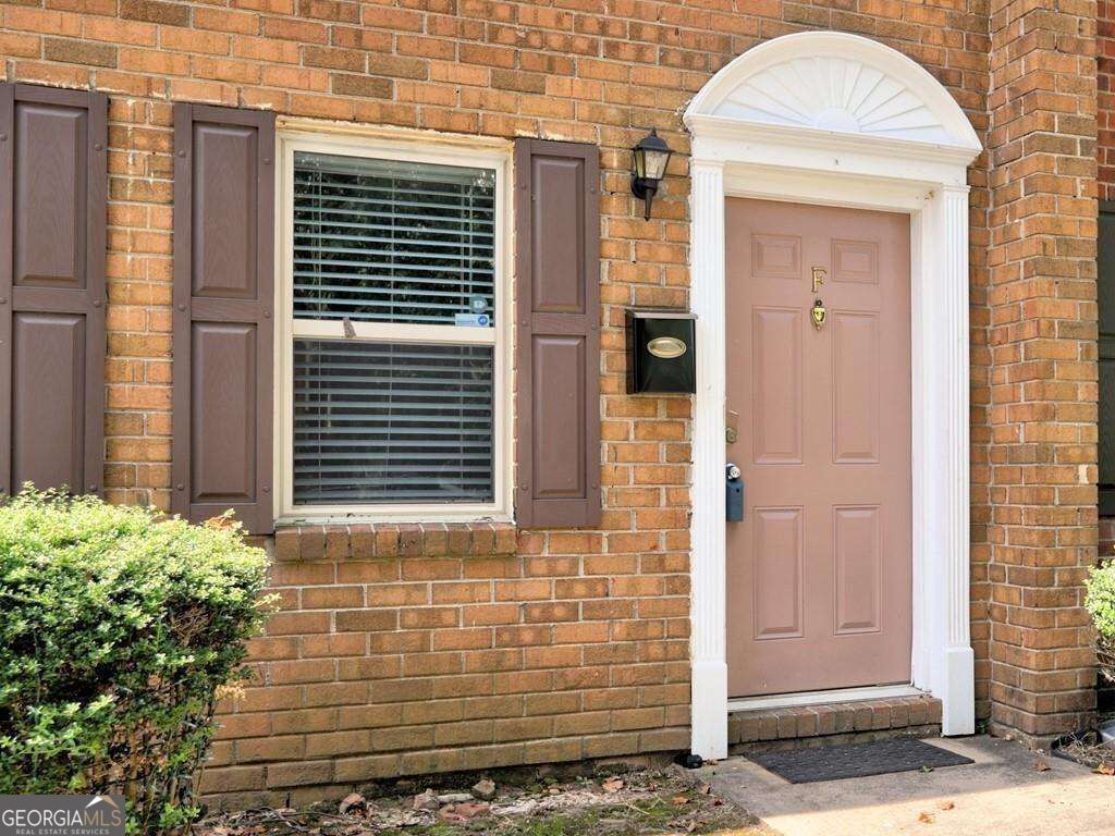 135 N River Drive F, Sandy Springs, GA 30350 — exterior