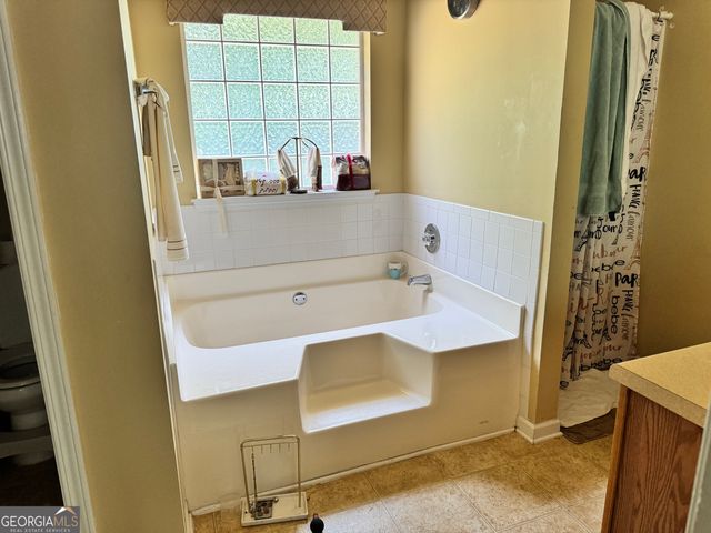2615 Highland Hills Parkway, Douglasville, GA 30135