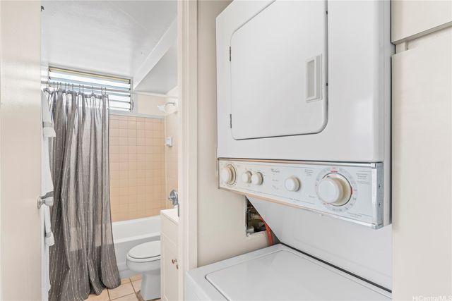 1060 Kamehameha Highway 1706A, Pearl City, HI 96782