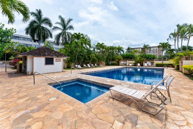 1060 Kamehameha Highway 1706A, Pearl City, HI 96782