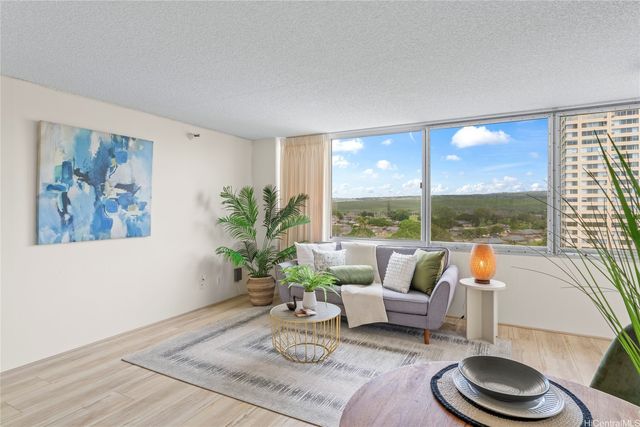 1060 Kamehameha Highway 1706A, Pearl City, HI 96782