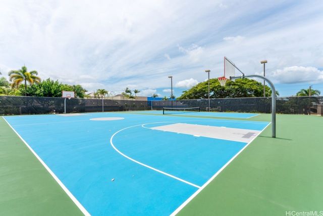 1060 Kamehameha Highway 1706A, Pearl City, HI 96782