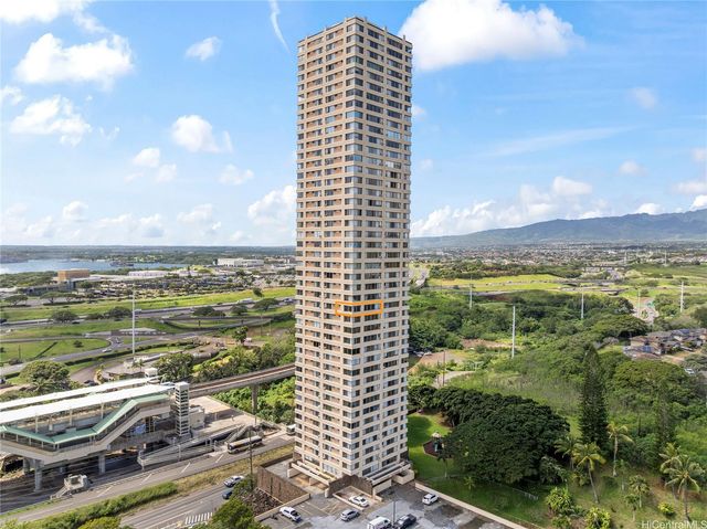 1060 Kamehameha Highway 1706A, Pearl City, HI 96782