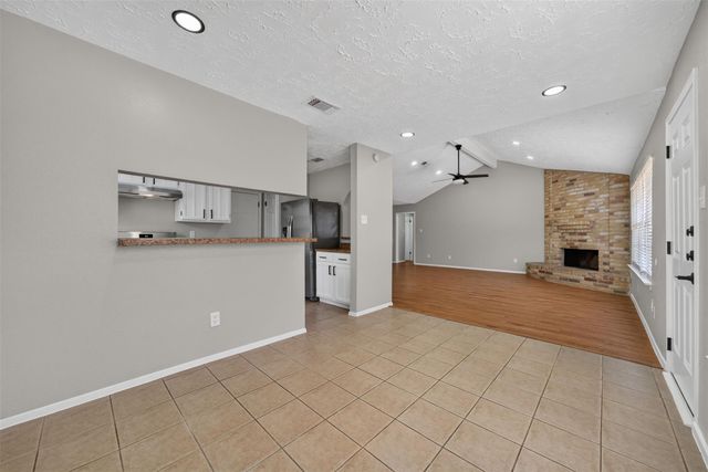 20014 Bishops Gate Ln, Humble, TX 77338