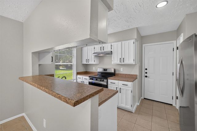 20014 Bishops Gate Ln, Humble, TX 77338