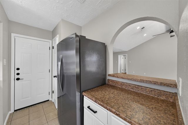 20014 Bishops Gate Ln, Humble, TX 77338