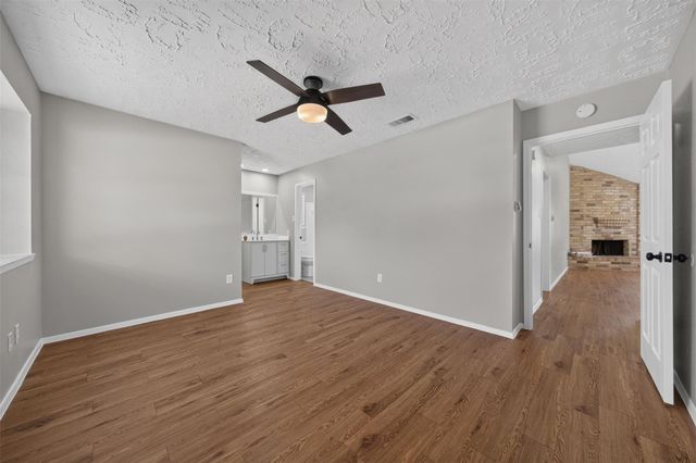 20014 Bishops Gate Ln, Humble, TX 77338