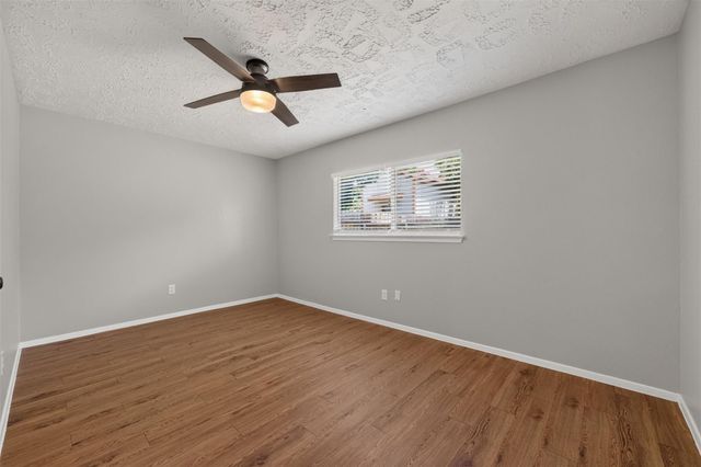 20014 Bishops Gate Ln, Humble, TX 77338