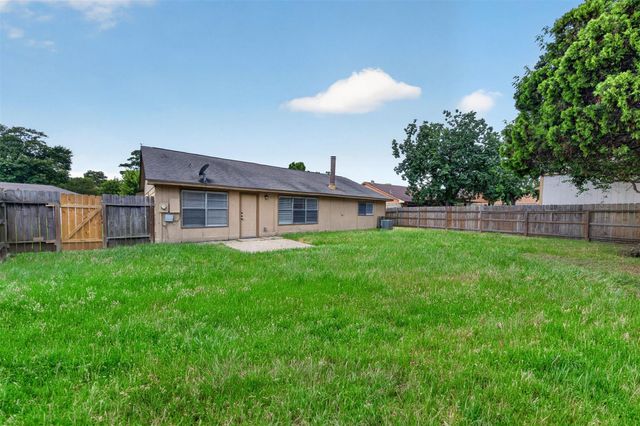 20014 Bishops Gate Ln, Humble, TX 77338