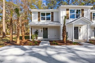182 Clarks Bluff Road, Kingsland, GA 31548