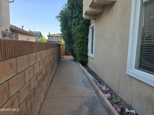 4230 Edam Street, Lancaster, CA 93536