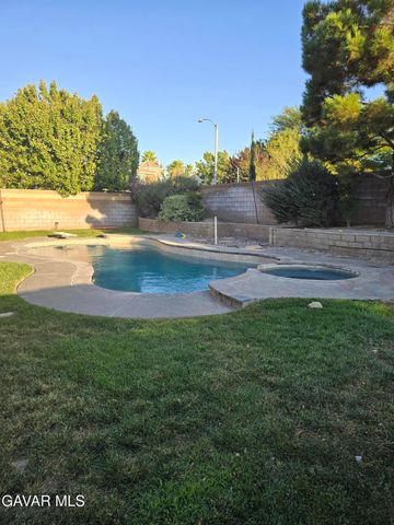 4230 Edam Street, Lancaster, CA 93536