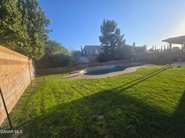 4230 Edam Street, Lancaster, CA 93536