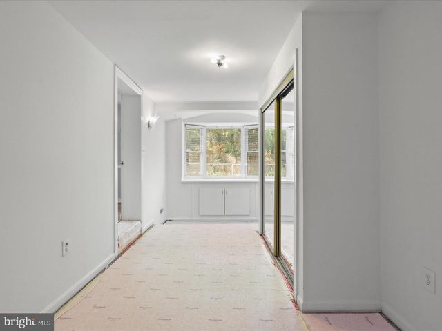 2400 ARLINGTON BLVD, Arlington, VA 22204