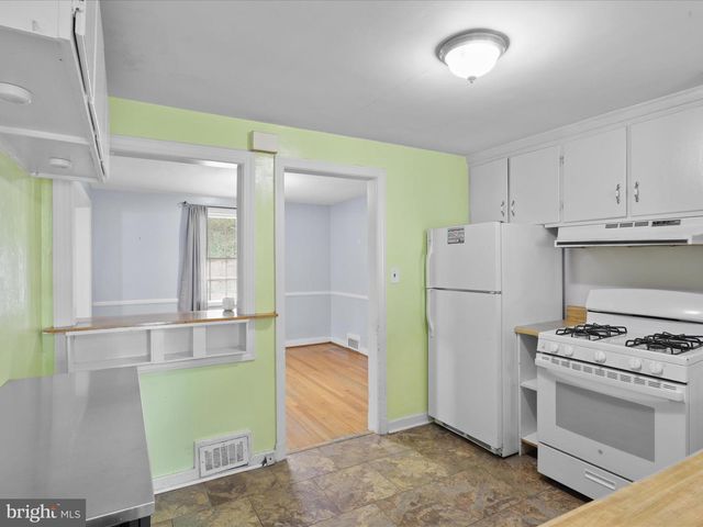 2400 ARLINGTON BLVD, Arlington, VA 22204