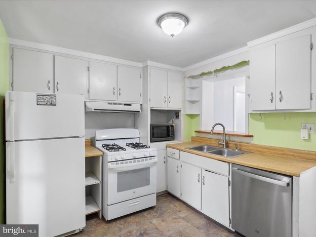 2400 ARLINGTON BLVD, Arlington, VA 22204