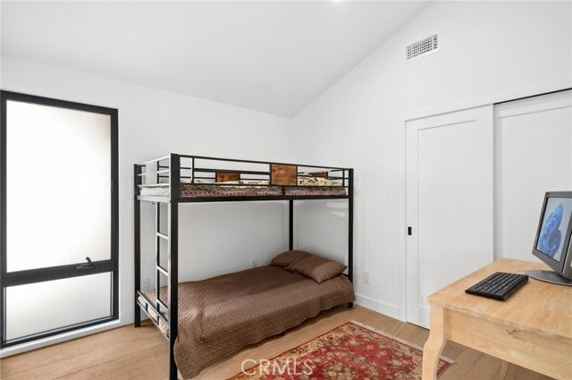 990 Meadowlark Drive, Laguna Beach, CA 92651