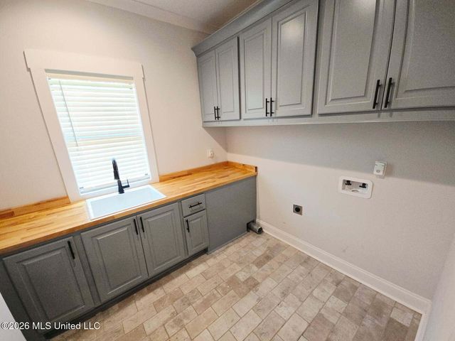 399 Stump Ridge Road, Brandon, MS 39047