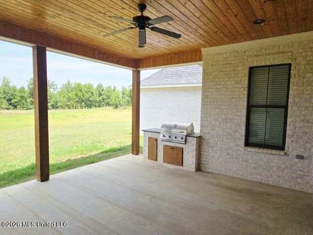 399 Stump Ridge Road, Brandon, MS 39047