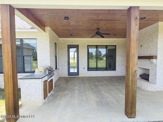 399 Stump Ridge Road, Brandon, MS 39047
