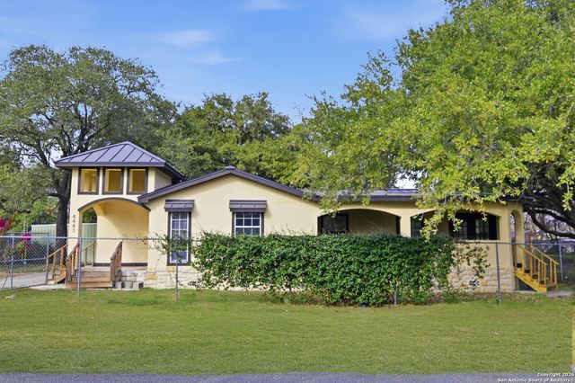 4443 Palace, Von Ormy, TX 78073