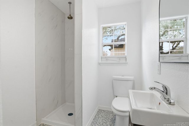 4443 Palace, Von Ormy, TX 78073