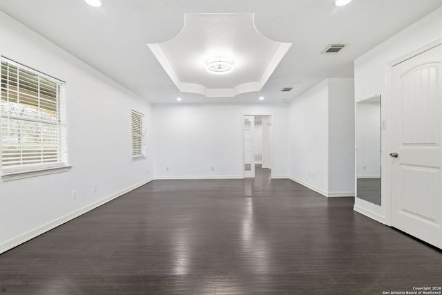 4443 Palace, Von Ormy, TX 78073