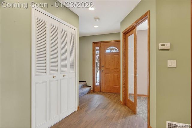 25519 Rusty Street, Taylor, MI 48180