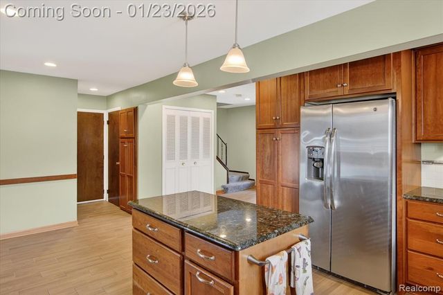 25519 Rusty Street, Taylor, MI 48180