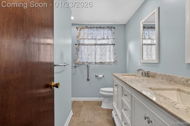 25519 Rusty Street, Taylor, MI 48180