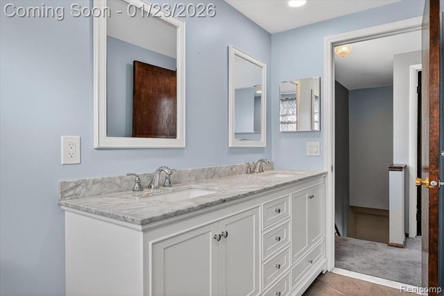 25519 Rusty Street, Taylor, MI 48180