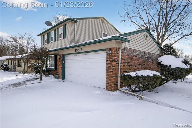 25519 Rusty Street, Taylor, MI 48180