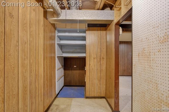 25519 Rusty Street, Taylor, MI 48180