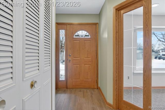 25519 Rusty Street, Taylor, MI 48180