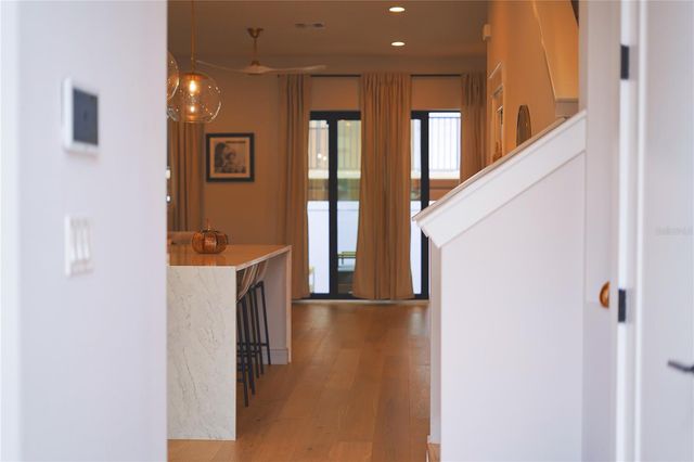 233 8TH STREET N, St Petersburg, FL 33701