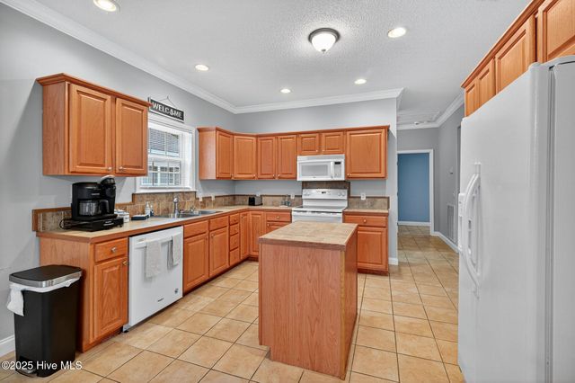 3498 Windy Point Road SW, Supply, NC 28462