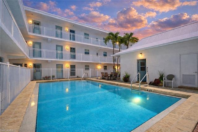 1021 3rd ST S # 310, Naples, FL 34102