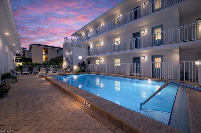 1021 3rd ST S # 310, Naples, FL 34102