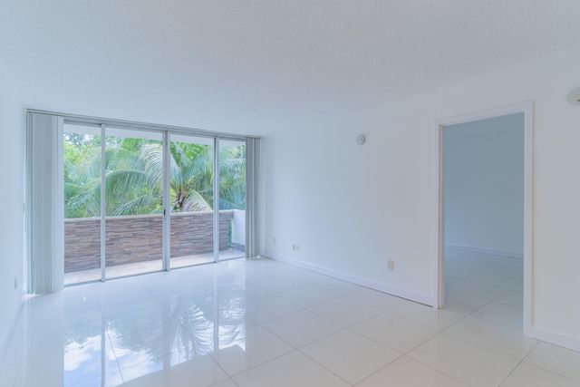 2160 SW 16TH Avenue 317, Miami, FL 33145